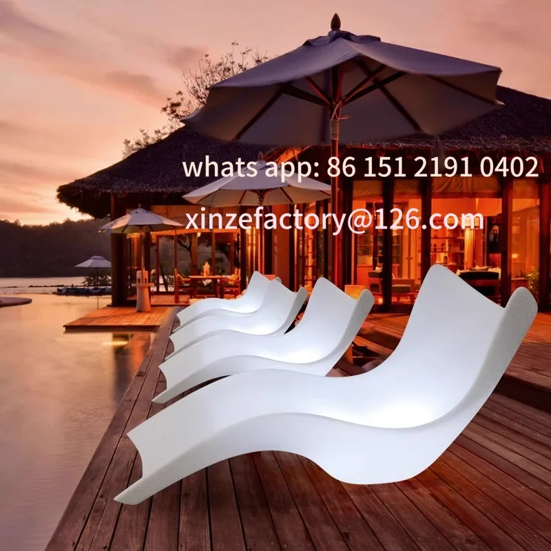 كراسي شاطئ مضيئة قابلة للتخصيص كراسي حمام سباحة خارجية أريكة واحدة في الهواء الطلق