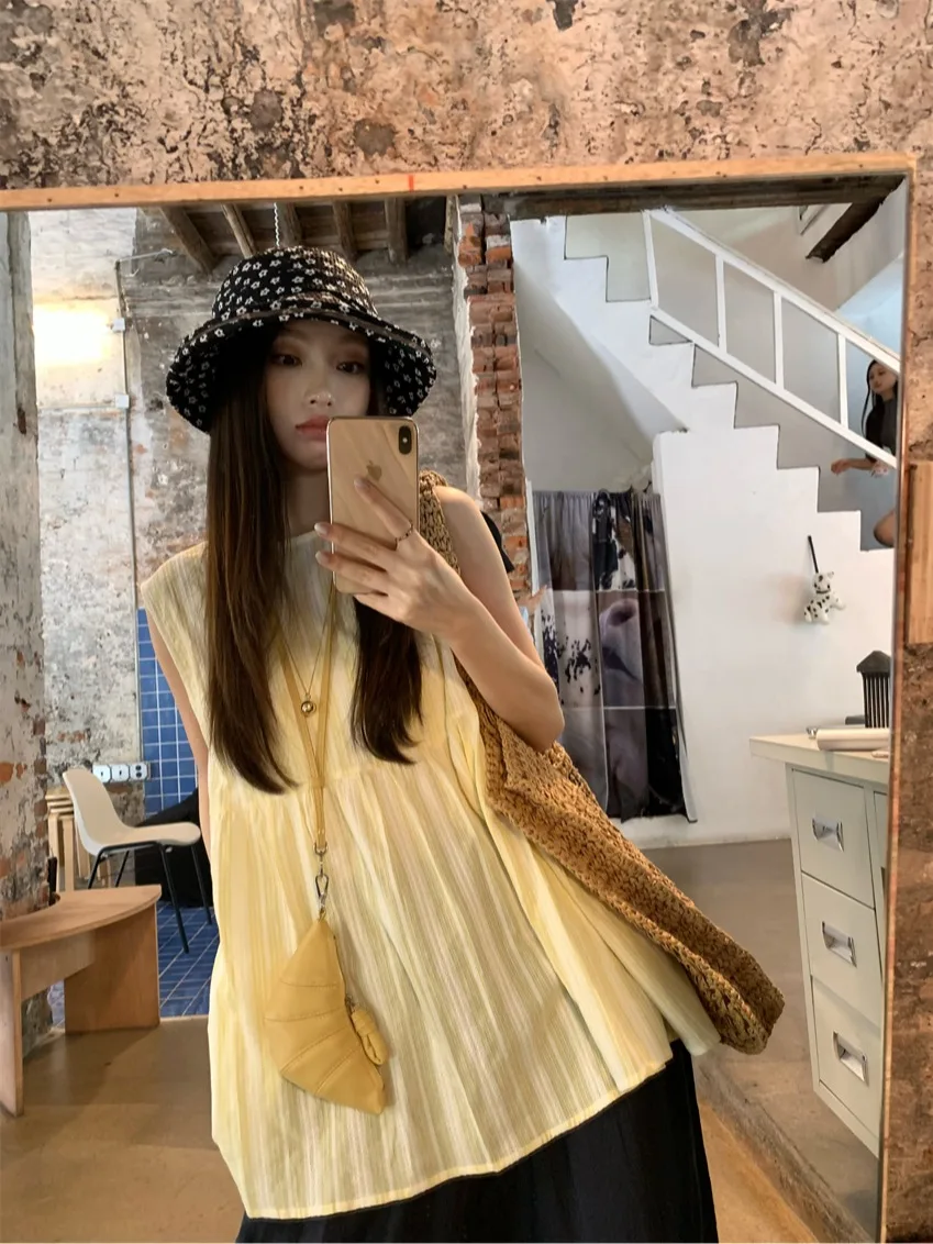 

Yellow Striped Loose Svel Women's Vest Summer Sweet Design Ba Exposure T-irt PPHOME Korean Sle Faion Top