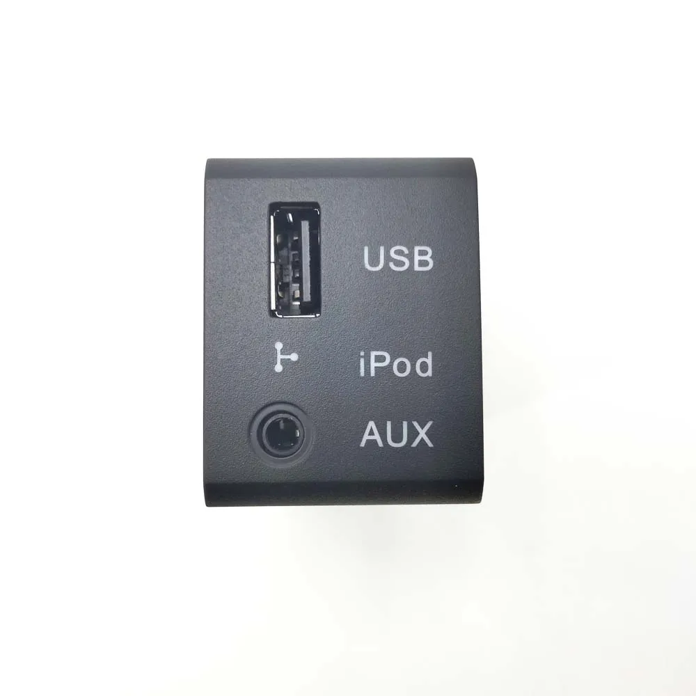 Audio Port Adapter AUX USB 96120-2B000 Fit for Hyundai Santa Fe 2007-2012