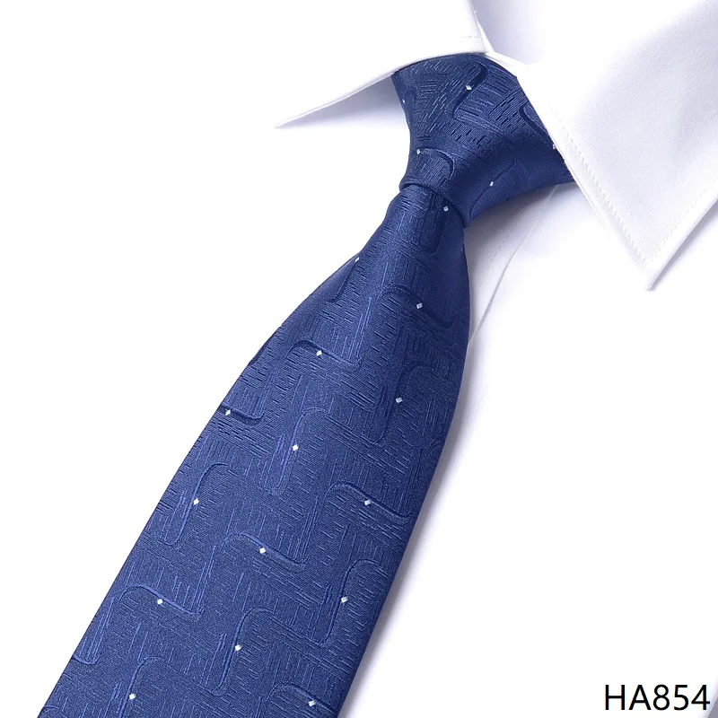 

High Quality Blue Checkered Pattern Tie For Men's Formal Attire Shirt Accessories Business Banquet 8cm Wide Handmade Knotted Tie