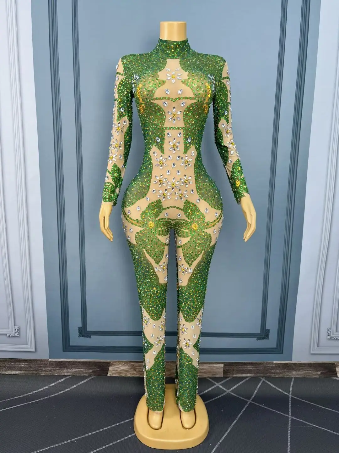 จั๊มสูทตาข่ายประดับคริสตัลวิบวับ ดีไซน์หรูหรา เซ็กซี่ เหมาะสำหรับงานแฟชั่นโชว์ งานปาร์ตี้ ชุดนักร้อง นักเต้น ชุดแสดงบนเวที