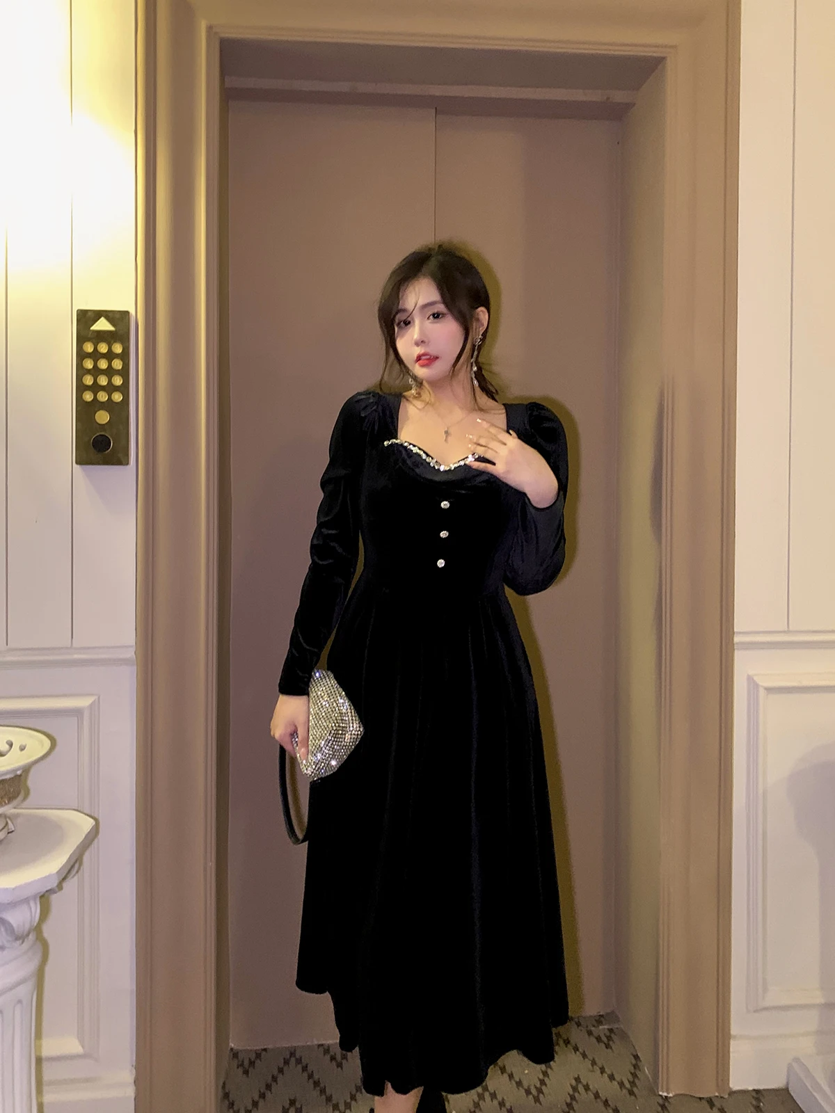 

Платье из бархата больших размеров для женщин, модное, с высокой талией, А-силуэт, с длинными рукавами, на молнии, повседневное