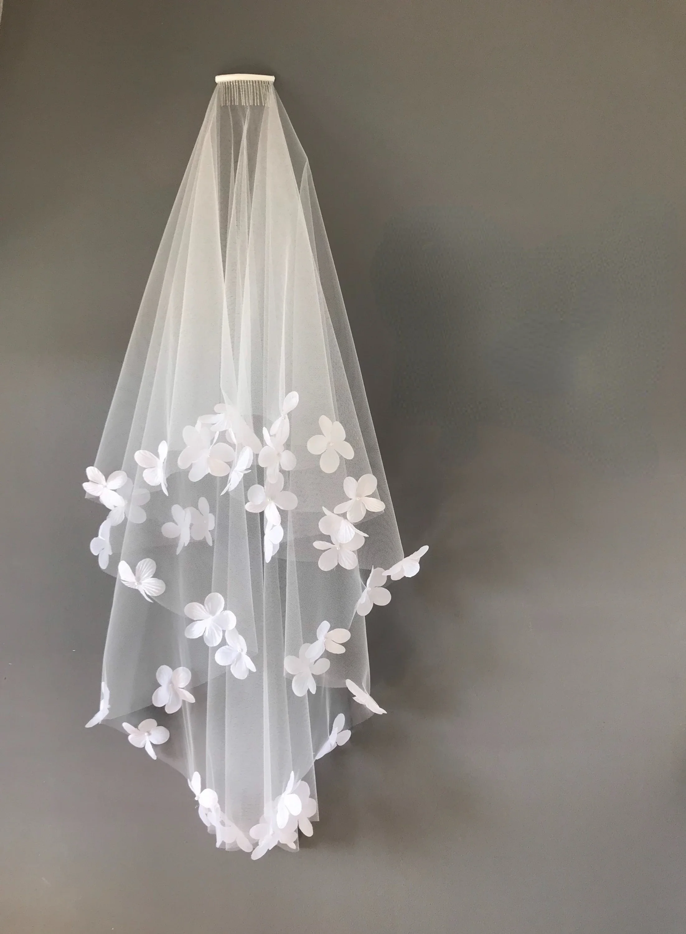 3D Flower Veil 2 Layers Veil White/Ivory Veil With Tulle Wrapped Comb Accessories Elbow Fingertip Soft Waltz Cascading Veil