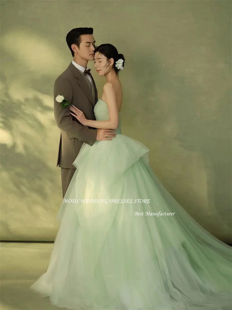 MODX Fairy Light Green Tulle Wedding Dresses Korea Photoshoot Strapless Tiered Garden Bridal Gowns Corset Back Evening Party