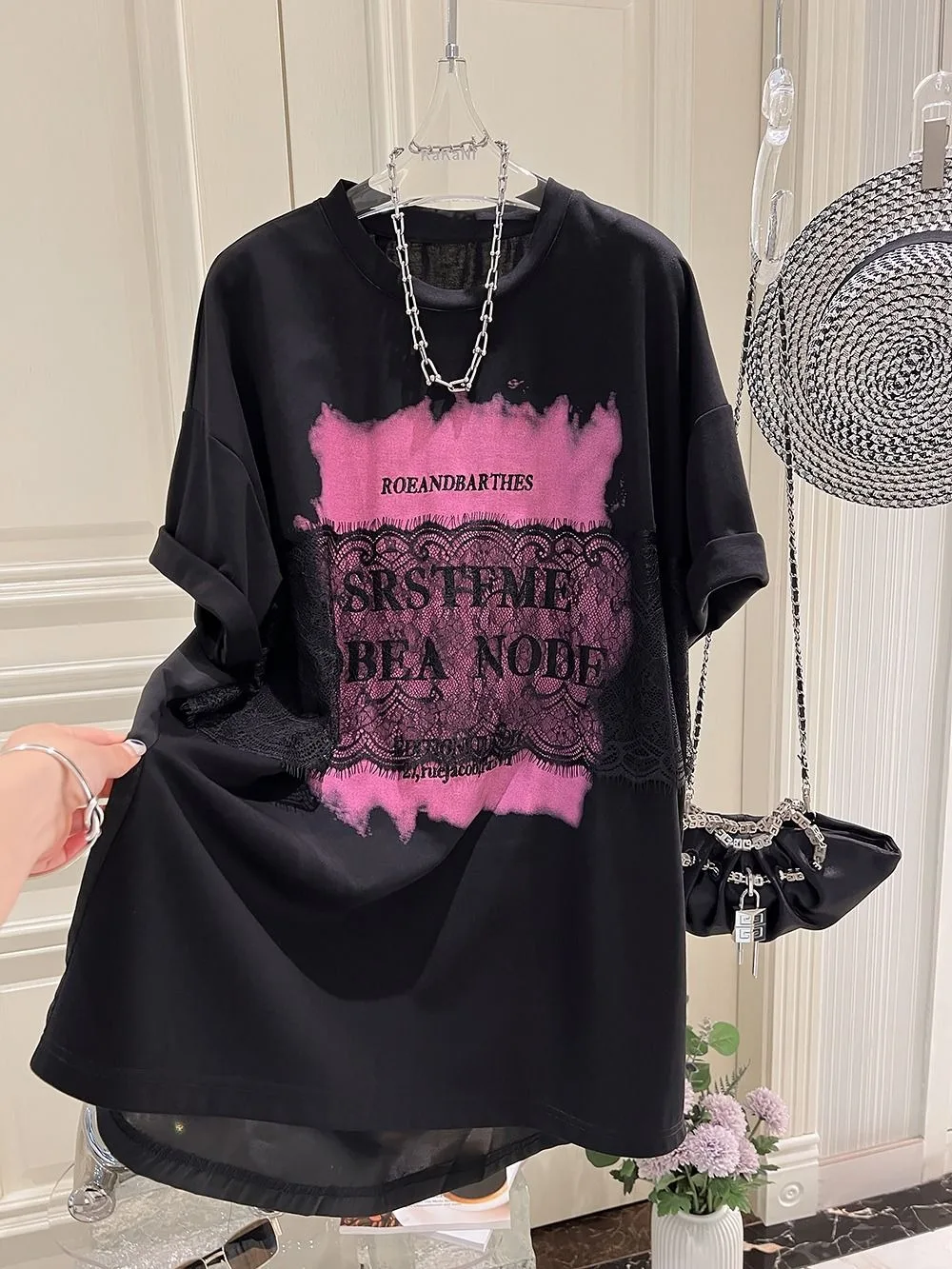 Übergroßes, lockeres, lässiges und modisches mittellanges, stilvolles Damen-Kurzarm-T-Shirt mit Spitzen-Patchwork
