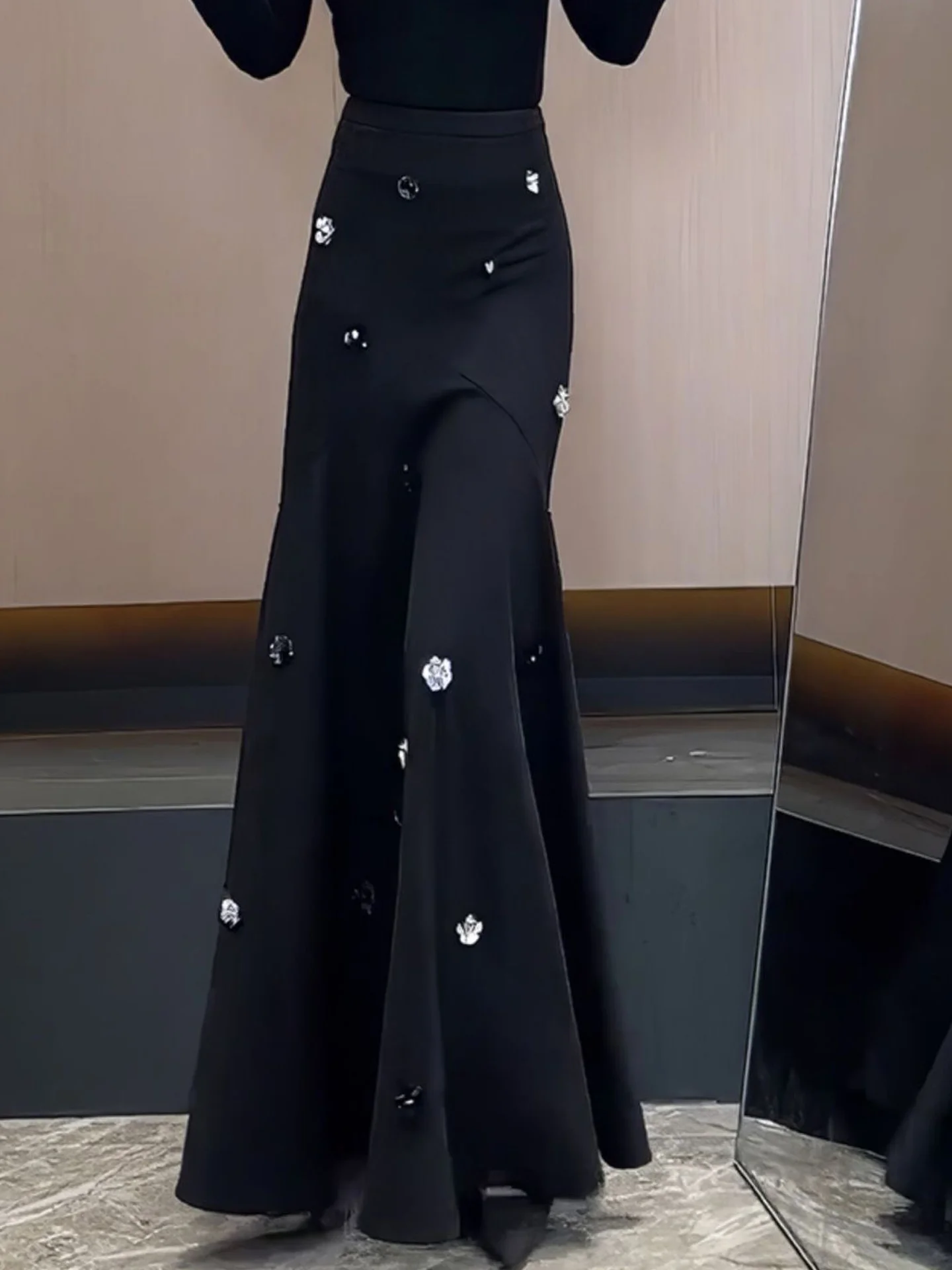 

Black Asymmetrical Fish Tail Skirt Korean Style Women's Summer New Arrival Elegant Draping Floral Design Half-length Skirt