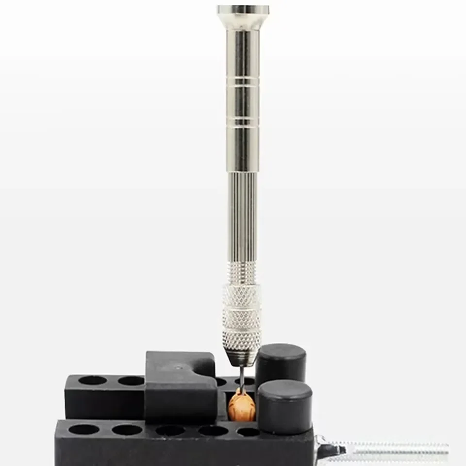 0.8-3.0mm Mini Trapano a mano Strumenti per la lavorazione del legno Foratura Utensile rotante Punta da trapano elicoidale manuale Orologiaio Pin Vice Strumenti di riparazione dell'orologio