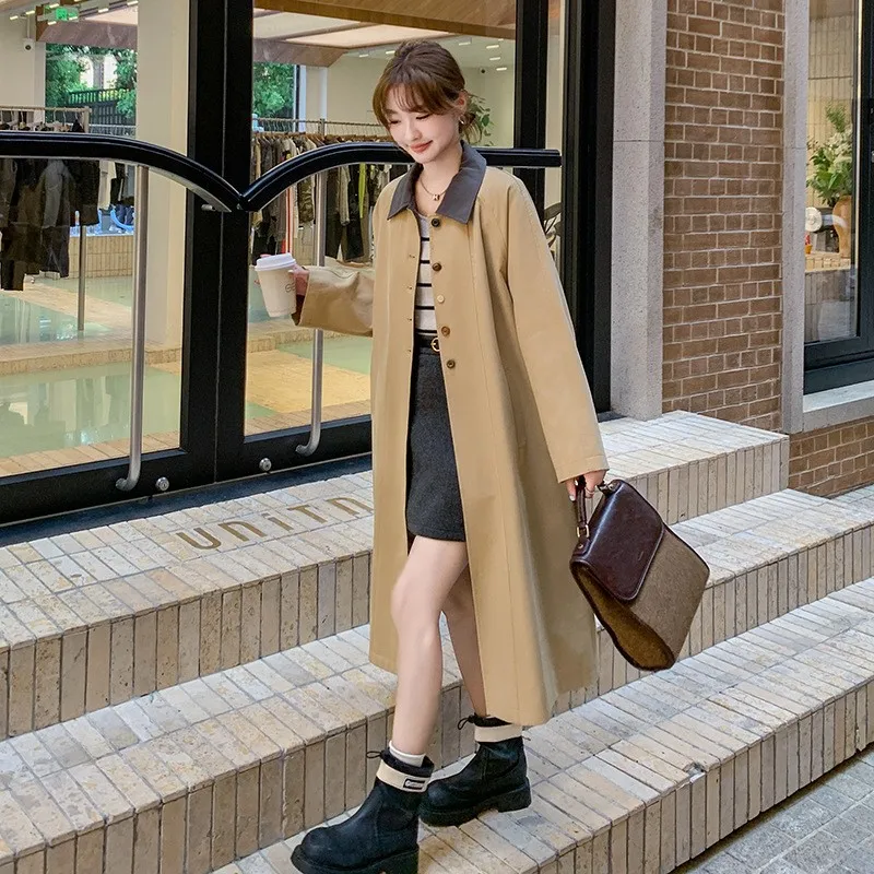 A new youthful versatile comfortable fashionable and loose casual coat in khaki