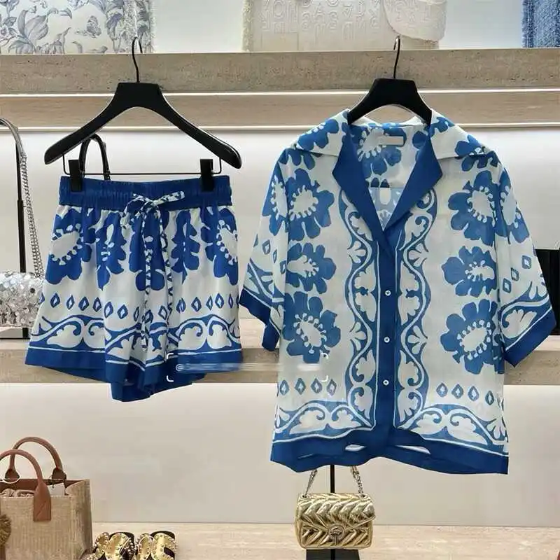 

S Home 2024 Summer New Style Retro Blue And White Porcelain Print Vacation Short Sleeve Shirt And Shorts Set Women's Fashion