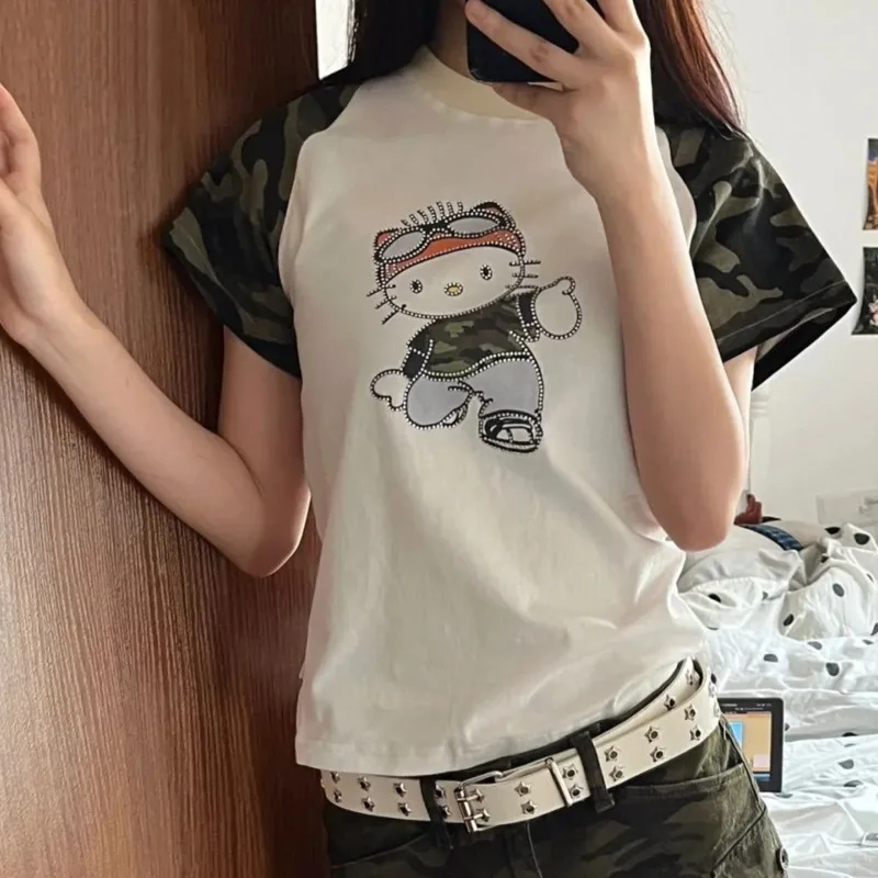 Nowy Sanrio Hello Kitty kamuflaż patchworkowy T-shirt letni z krótkim rękawem śliczne topy z kryształkami koreańskie modne ciuchy Streetwear