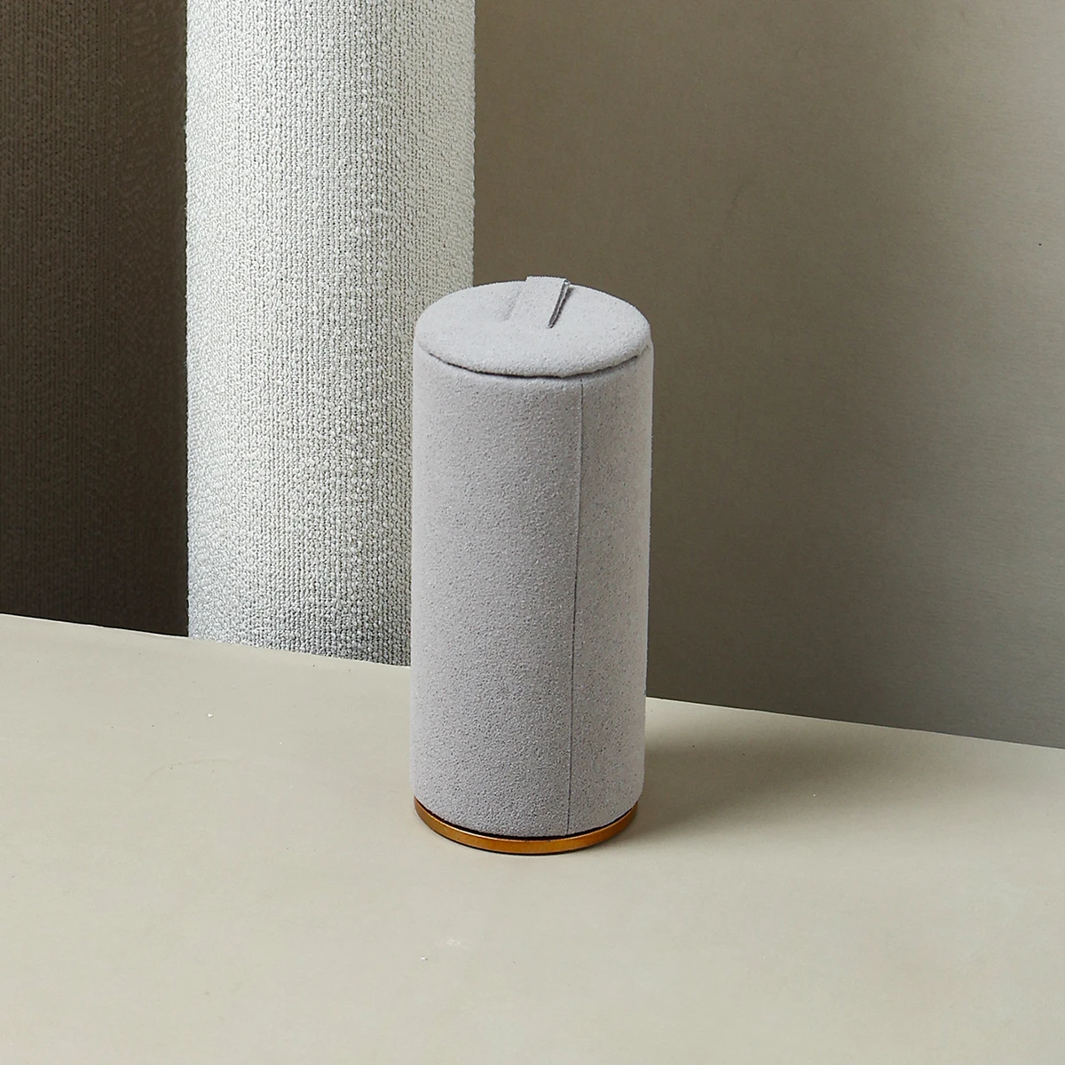 1 szt. Mikrofibrowy Aksamitny Wielokolorowy Metalowy Stojak Ekspozycyjny na Biżuterię z Pierścieniami, Rekwizyty do Ekspozycji Biżuterii, Ekspozytor na Biżuterię do Sklepu Biżuterii