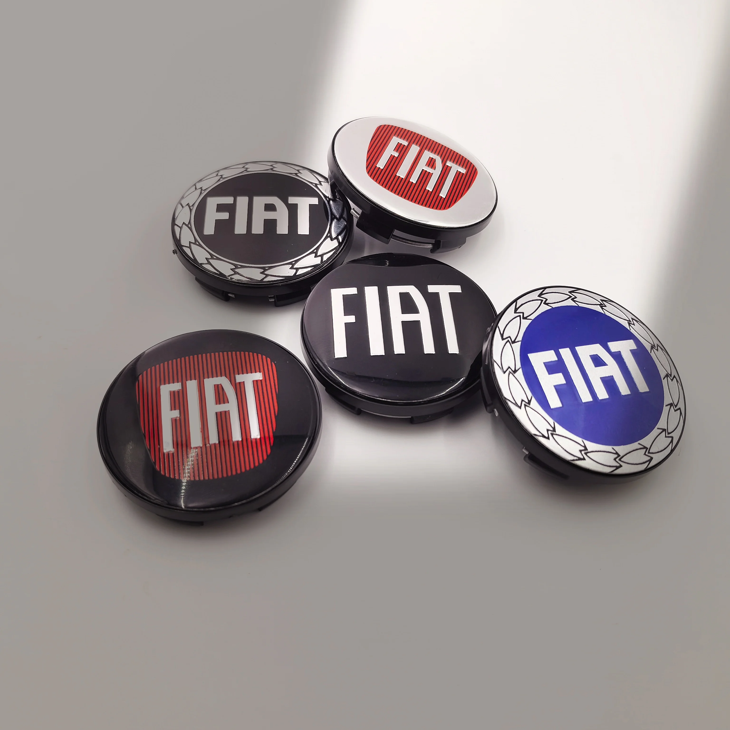 4 stücke 3D 50mm 5cm logo auto emblem Rad Center Hub auto Felge refit staub-proof abzeichen abdeckung aufkleber styling zubehör Für FIAT 500