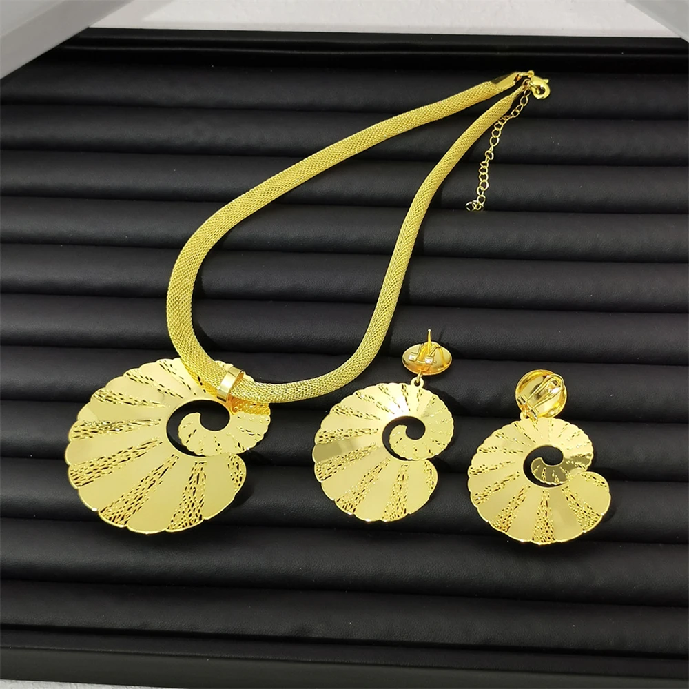 

Fashion Jewelry 24K Gold Plated Dubai Conch Shell Necklace Earring Set African Bride Necklace Set