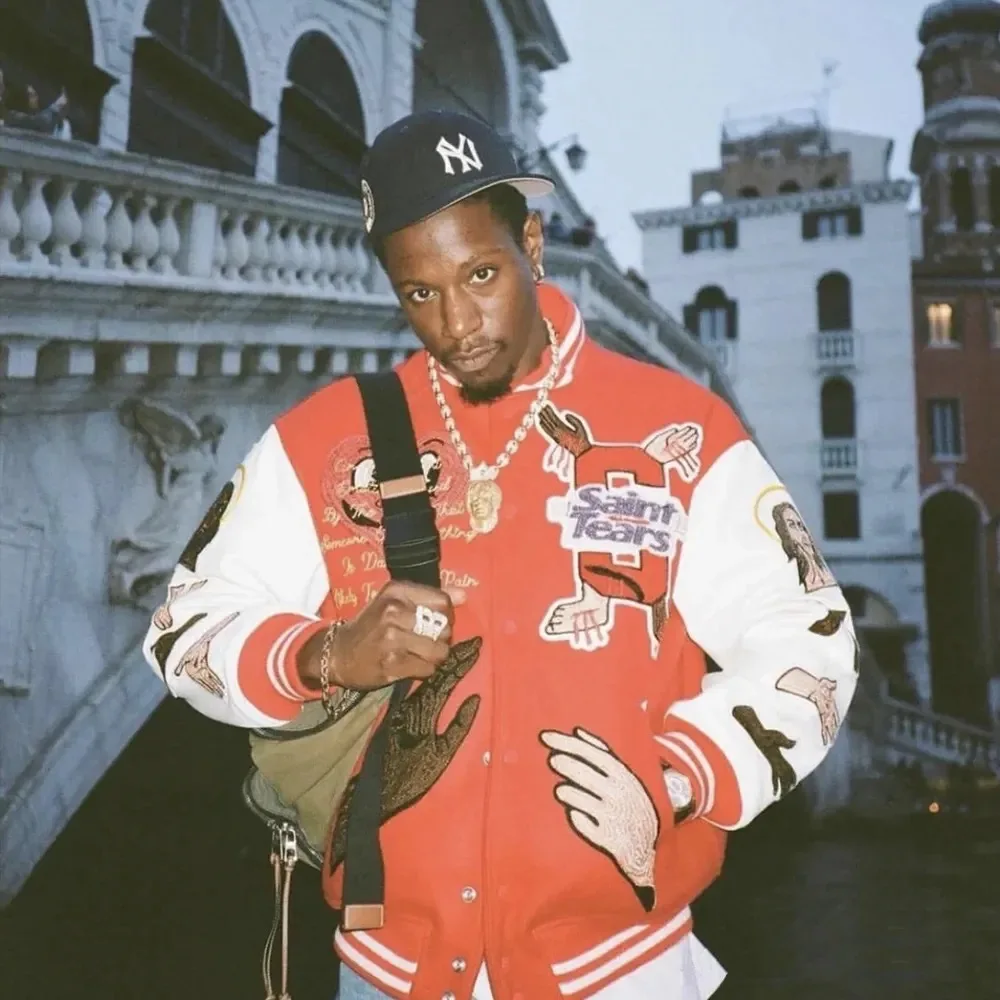 

Утепленная бейсбольная куртка с вышивкой, модная уличная одежда, свободный крой, хлопок, молодежная мода, осенняя коллекция