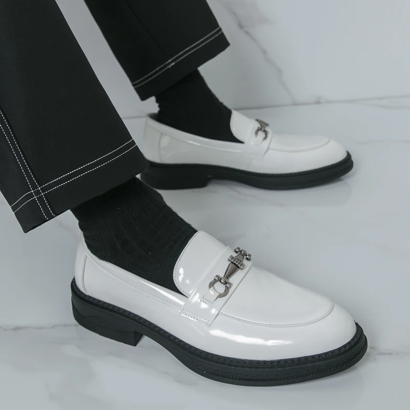 

Fashionable Popular Patent Leather Glossy Loafers Branded Business Casual Leather Shoes Men's Low Cut Comfortable Driving Shoes