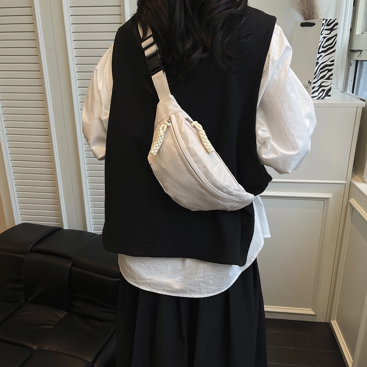 Nylon Messenger Bags Nylon Cross Body Brusttasche Knödeltasche für Frauen Nylon Umhängetasche Halbmond Achseltasche Umhängetaschen