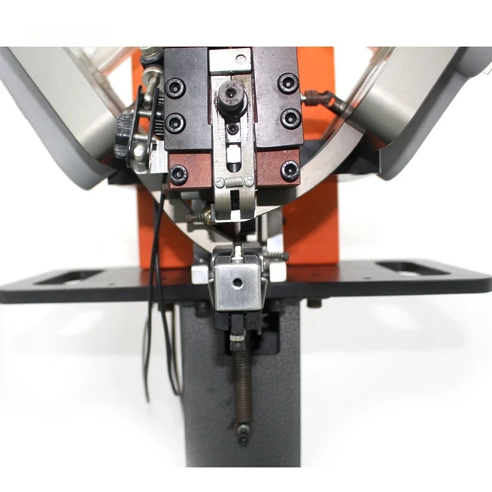 Hot Sale CE Verified Fully Automatic Button Attaching Machine Unlimited Production Plastic Button Making Machine