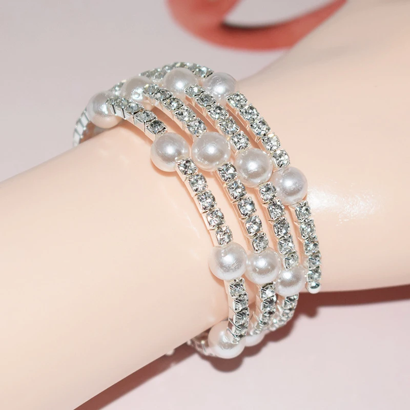 Imitation Pearl Bracelet Multilayer Elegant Crystal Stretchable Pearl Bracelet Pearl Bracelet for Women Bridal Jewelry Gift