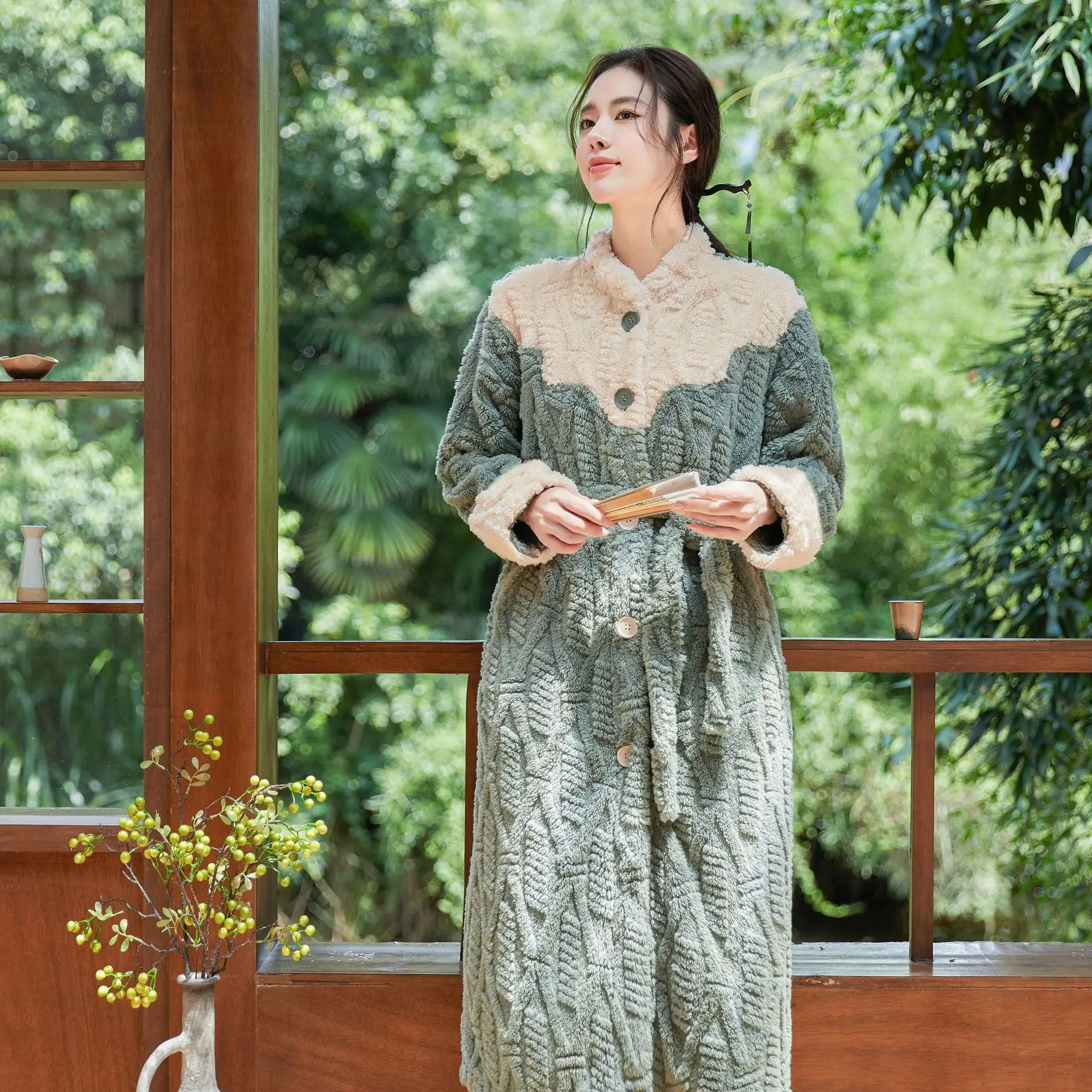 Pine Shell Autumn And Winter Style Comfortable Cotton Velvet Cardigan Nightgown Set Long Sleeved Chinese Home Wear Women'snighty