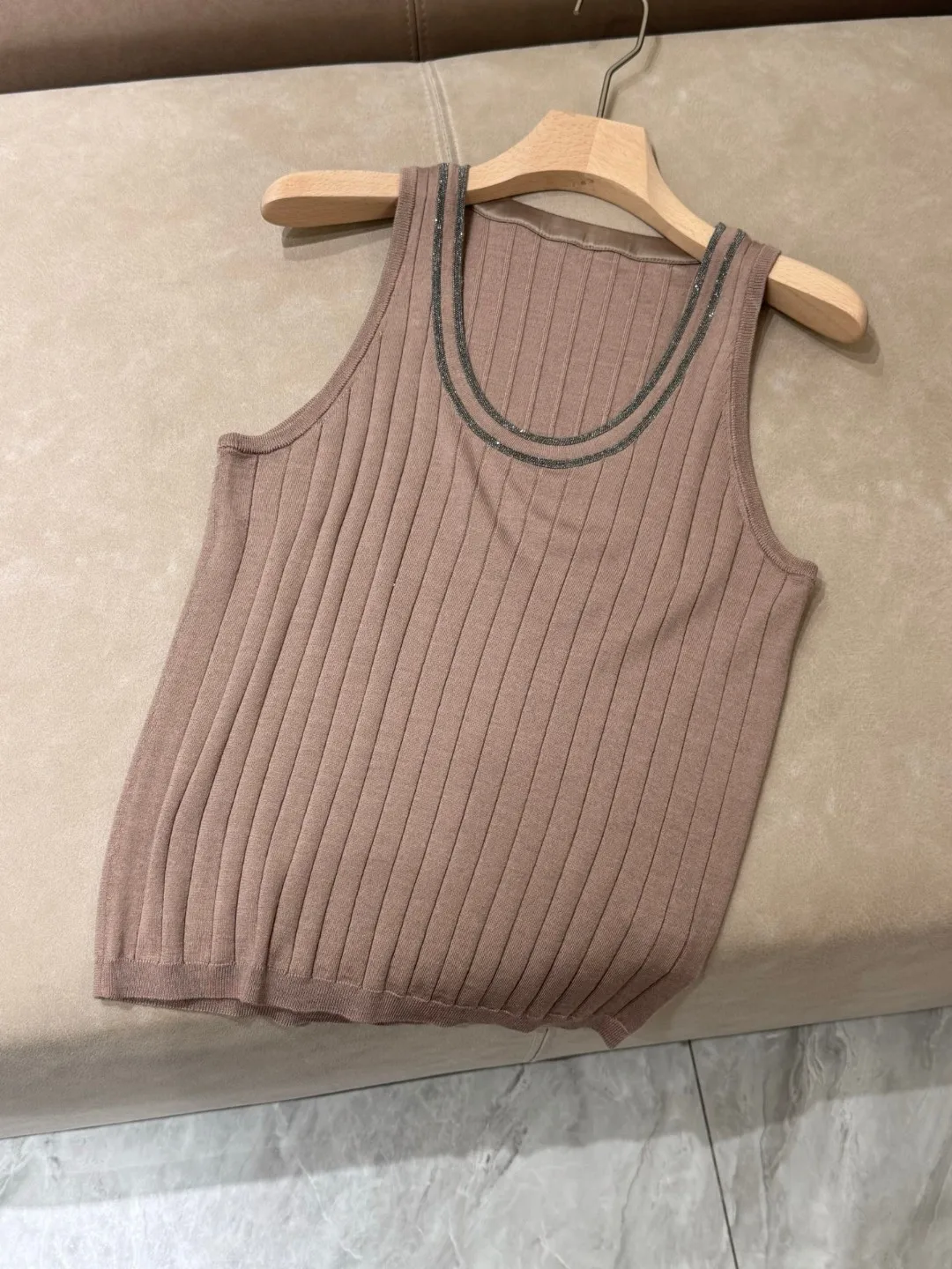 Casual silk wool solid color knitted round neckline top