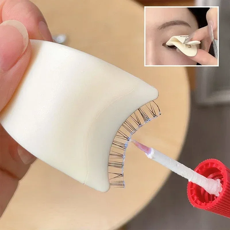 Ciglia finte Aiuto Strumenti di bellezza e trucco Piegaciglia in plastica Adesivo per principianti Strumento per ciglia finte pinzette subclip Commercio all'ingrosso