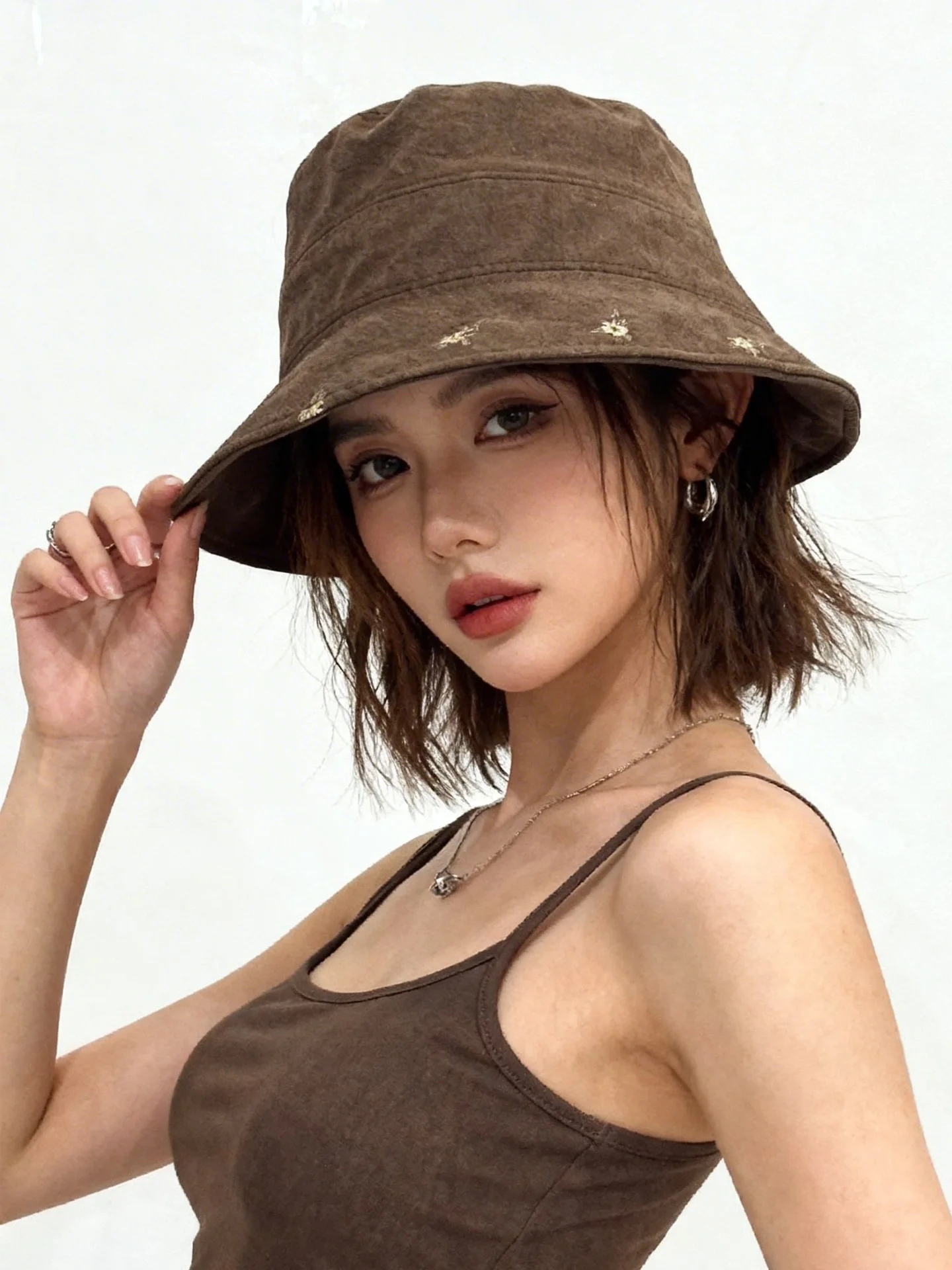 

Japanese Style Embroidered Fisherman Hat Women's New 2026 Small Flower Bucket Hat Face Slimming Sun Protection Large Head Siz...