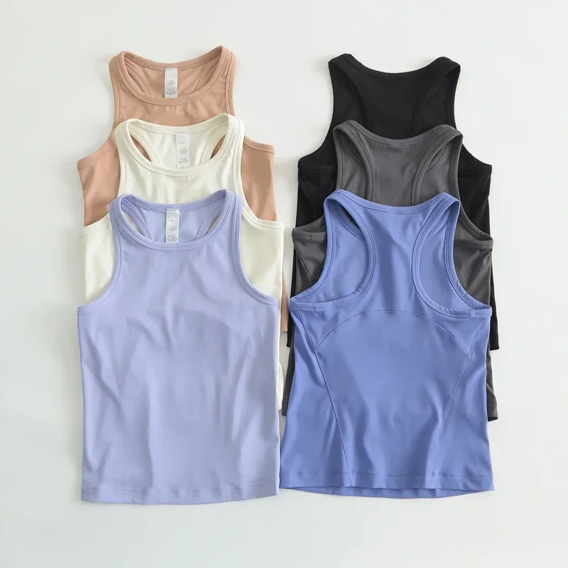Lightweight, non-sticky yoga vest, stretchy and slimming, suitable for fitness, Pilates, and women's sports top.