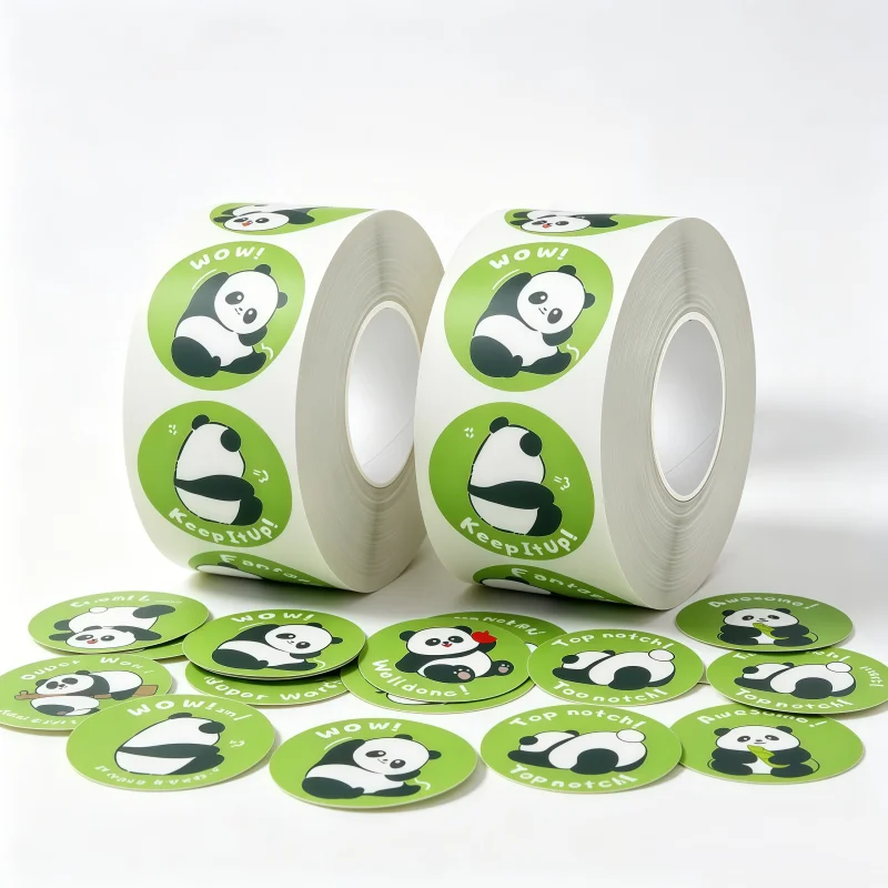 500Pcs/Roll 25mm Round Dot Stickers Lovely Giant Panda Cartoon Pattern for School Supplies Home Decor DIY Craft Decoration