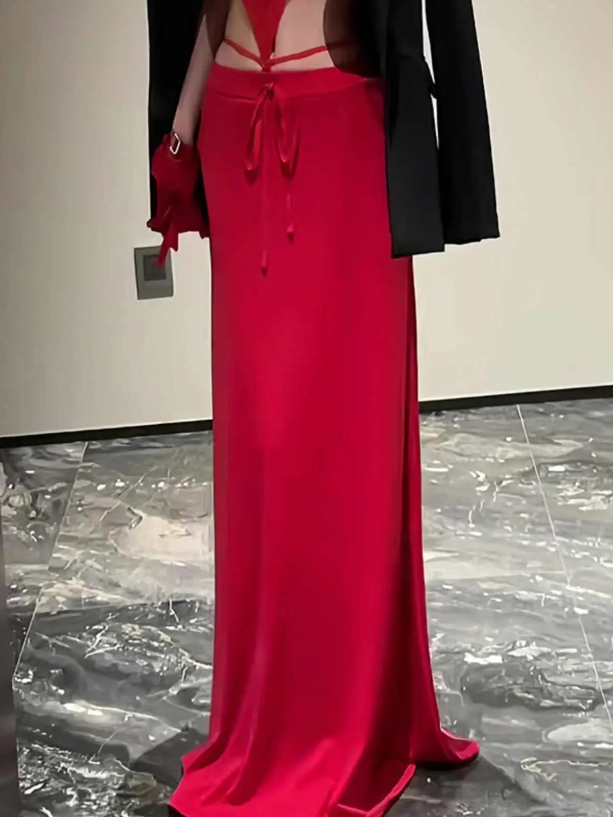 

Красная юбка с поясом для женщин, модная, трендовая, длинная, зимняя, омолаживающая, в корейском стиле, с высокой талией, А-силуэт...