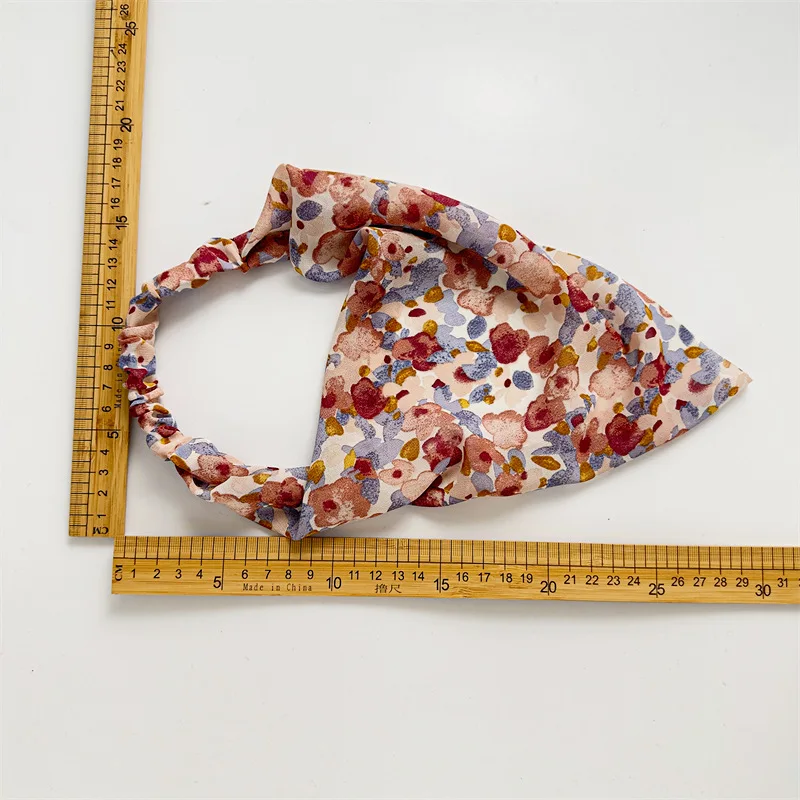 Ruoshui New Woman Solid Summer Head Scarf Satin Triangle Bandanas Lady Fashion Printing Elastic Hairband Girls Hair Accessories