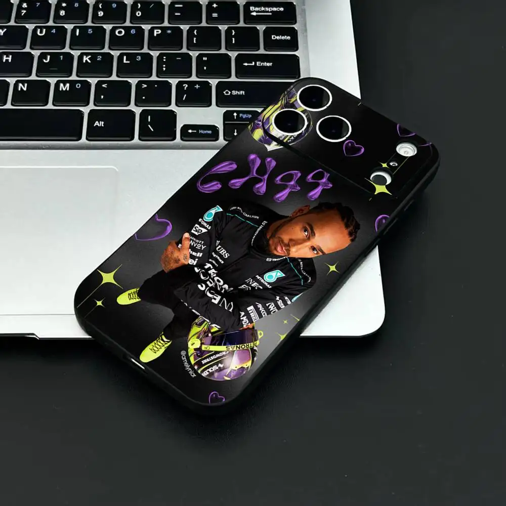 حافظة هاتف L-Lewis H-Hamilton حافظة هاتف من مادة TPU باللون الأسود لهاتف iPhone 12-17. تصميم مطلي بالرش بالأشعة فوق البنفسجية، مضاد للسقوط يوميًا