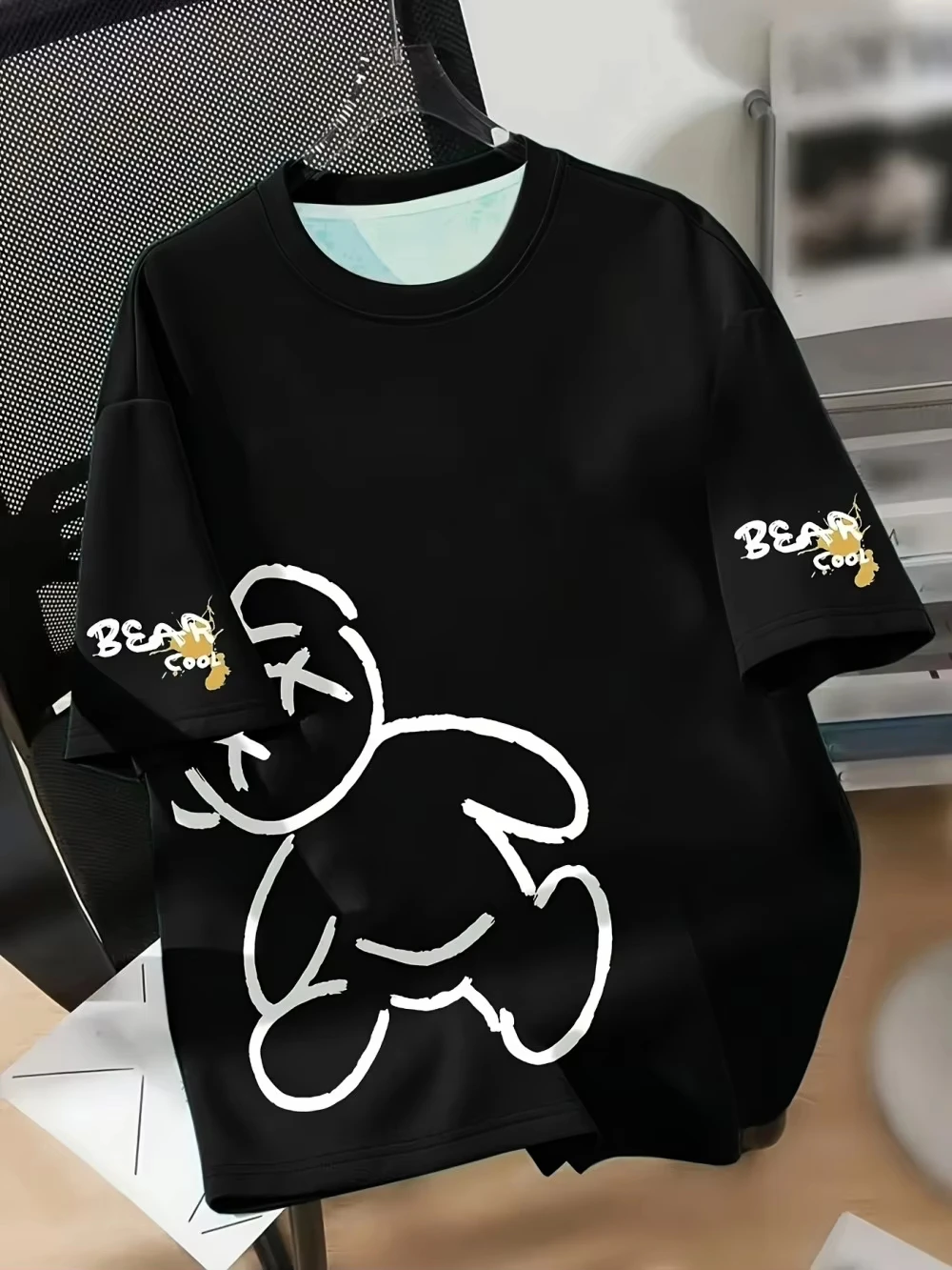 Summer Men's Round Neck Breathable T-Shirt With Cartoon Bear 3D Print Pattern Suitable For Daily And Weekend Gifting To Friends
