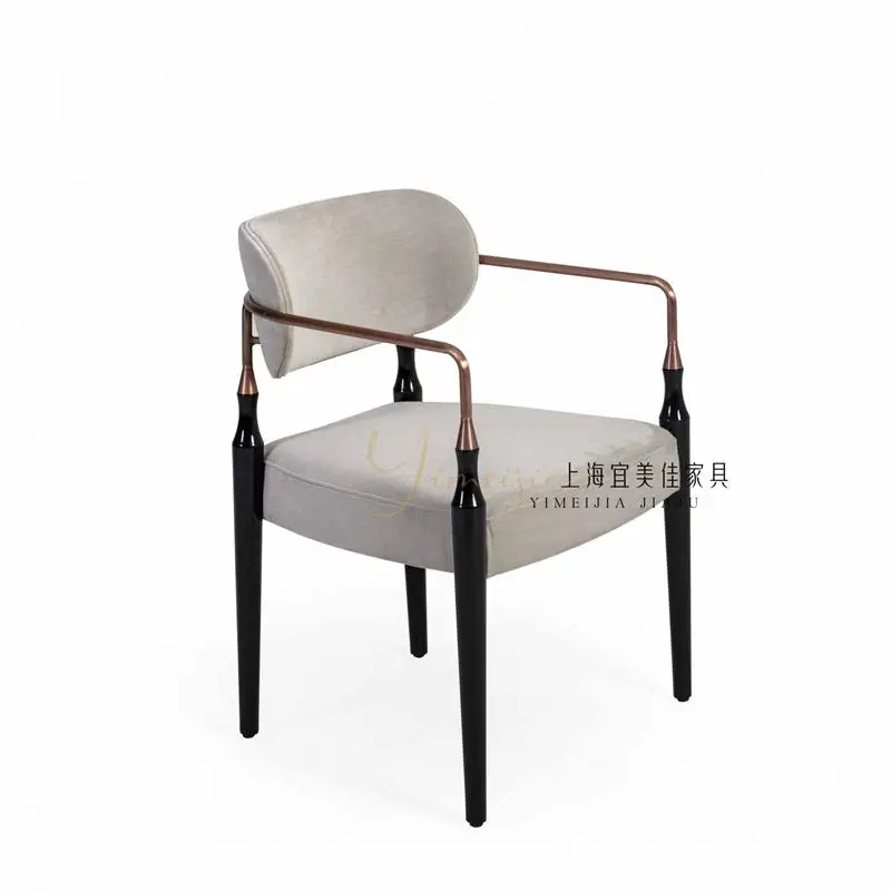 

Nordic Light Luxury Solid Wood Dining Chair Fabric Stylish Backrest Armchair Comfortabel En Duurzaam Dining Room Furniture