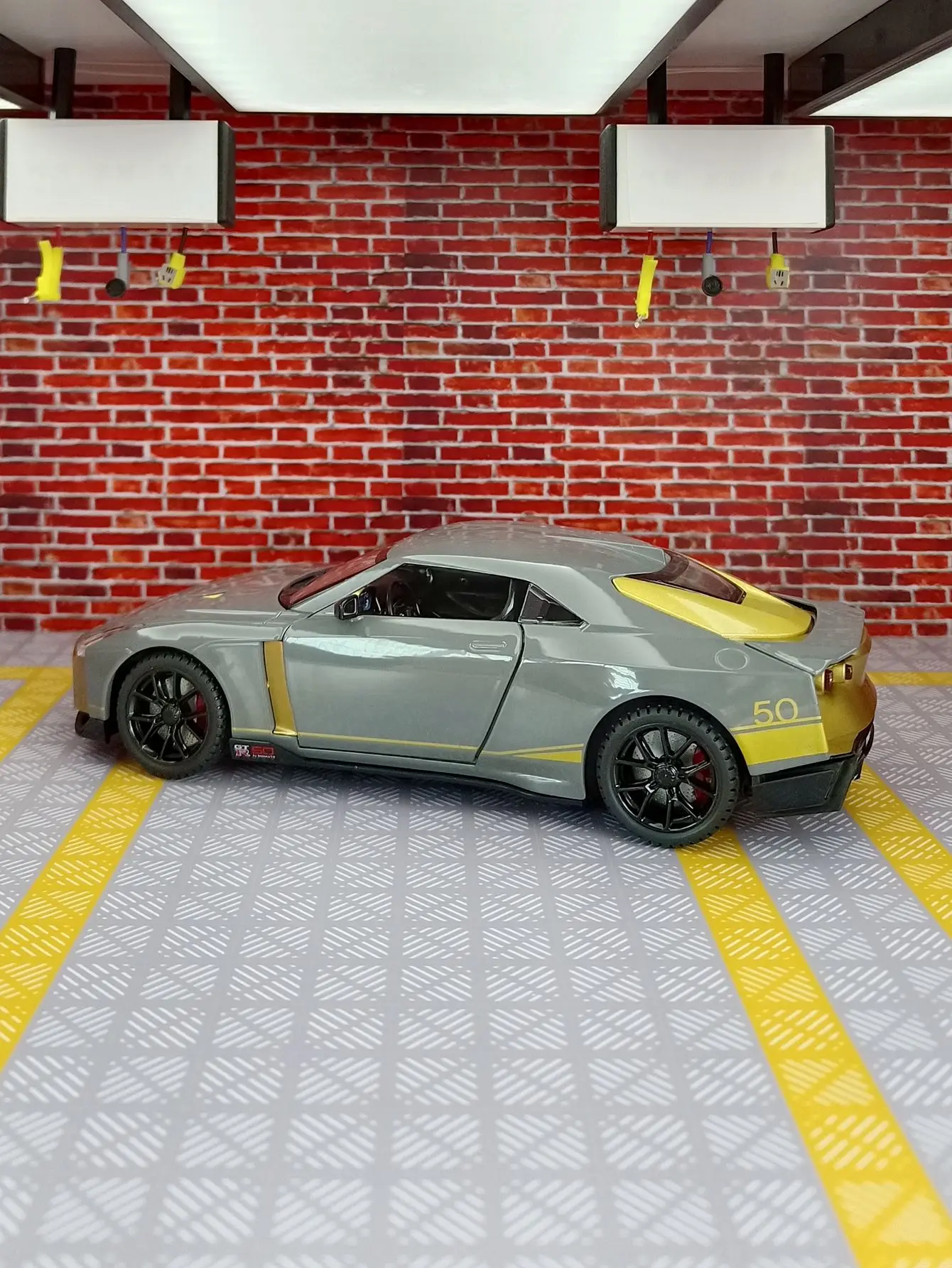 

1: 24 simulation Nissan GT-R50 rally sports car alloy car model car model ornament children's supercar toy car boyfriend gift