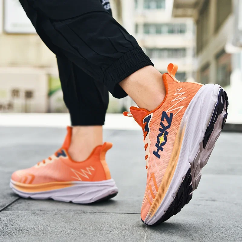 أحذية رياضية كاجوال خفيفة الوزن ومريحة للرجال، أحذية جري مبطنة على الموضة للطلاب، تناسب جميع الأحذية الرياضية