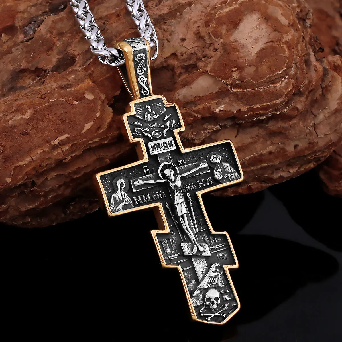 Vintage Stainless Steel Religious Cross Necklace Men Women Christian Jesus Pendant Mixed Gold Color Necklace Jewelry Gift