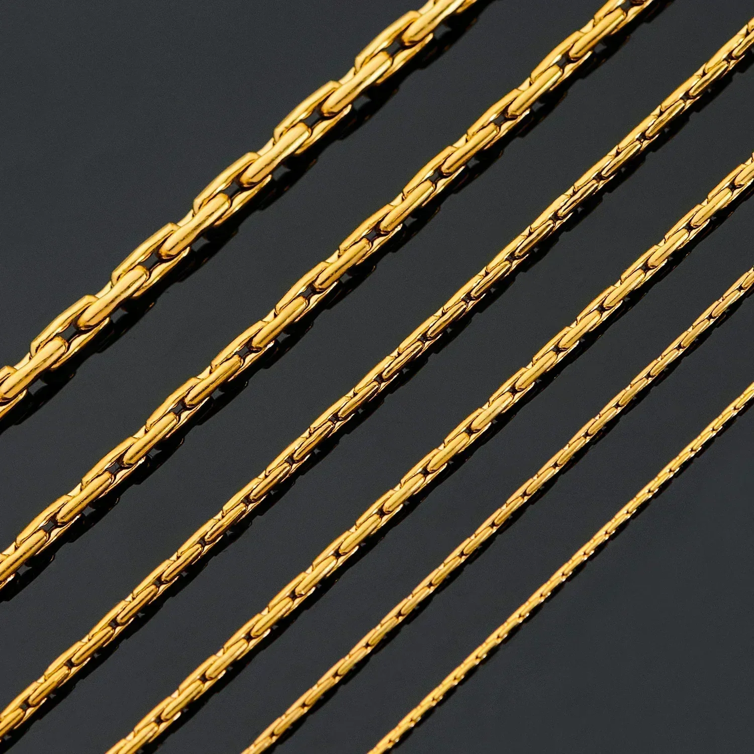 Collar Gargantilla Noble de Cadena de Eslabones de Acero Inoxidable Dorado