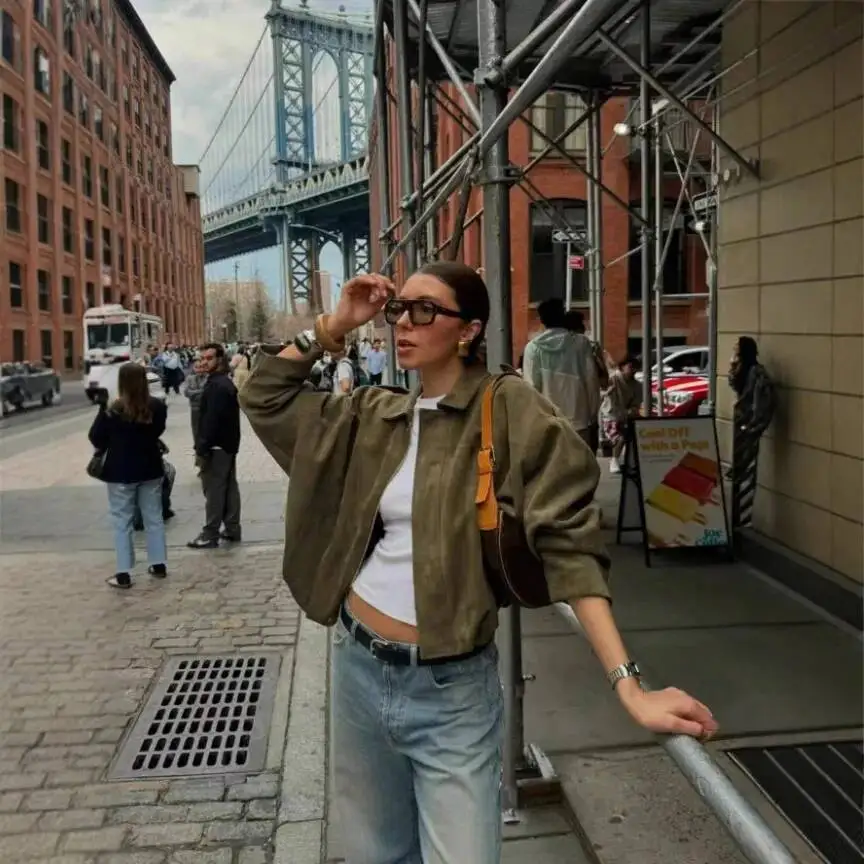 

Autumn New 2025 Women's Fashion Pilot Jacket with Batwing Sleeves and Zipper