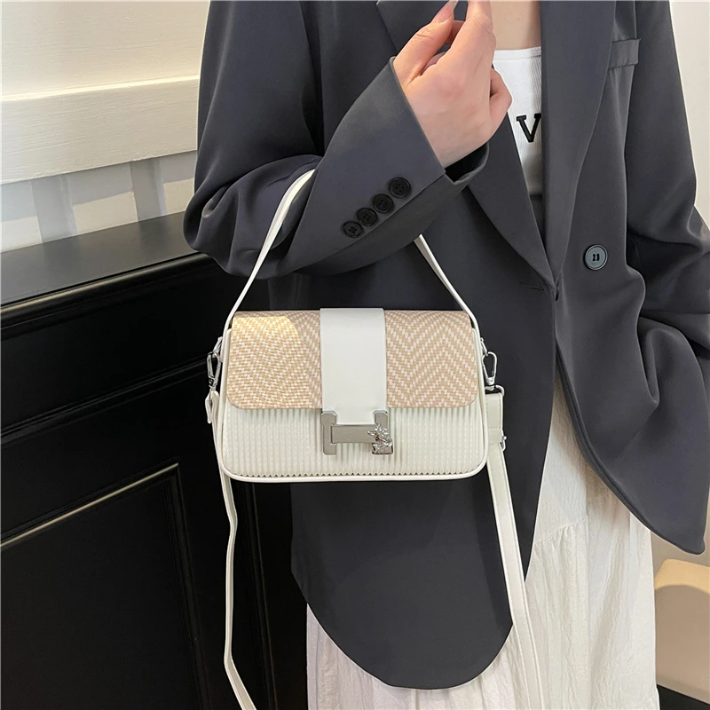 

Best Superstar Choice Leather Handbag For Women With Elegant Vintage Look And Letter Logo Everyday Use