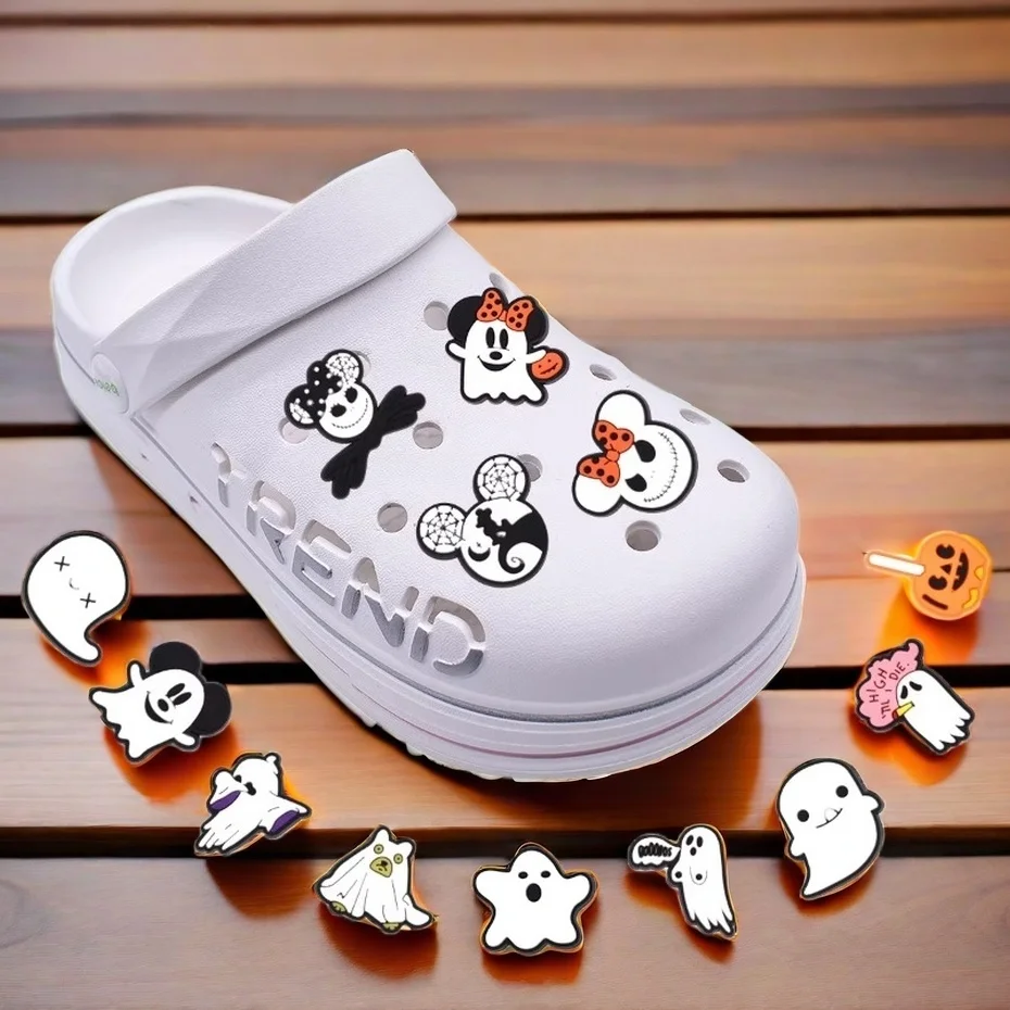 

Miniso Disney Series Halloween Shoe Charms For Clogs Mickey and Minne PVC DIY Shoes Decorations Women Men Halloween Party Favors