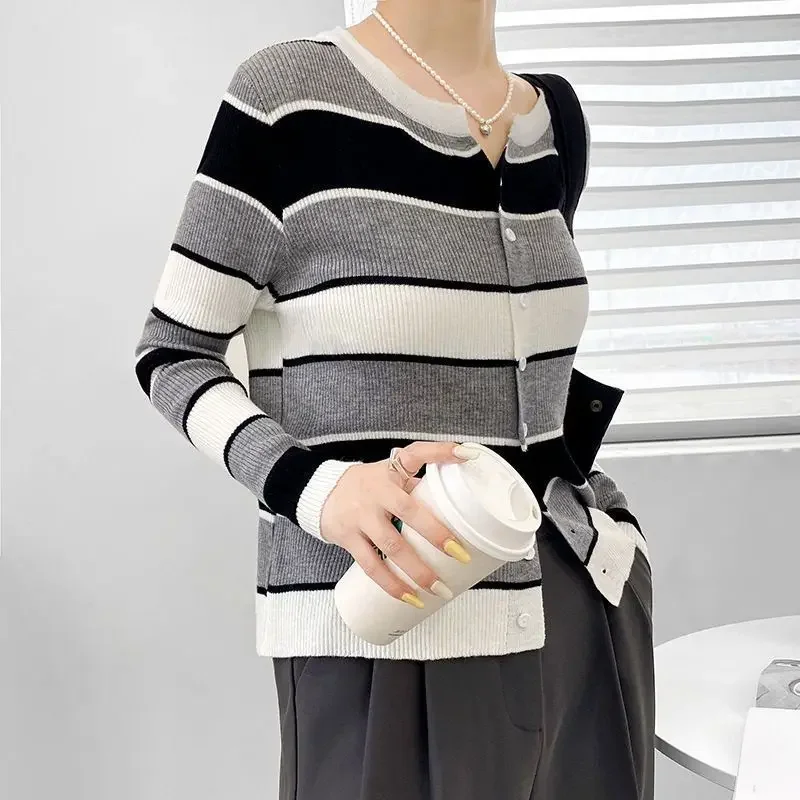 Women Clothes Spring Autumn  Fashion Simplicity Striped Color Blocking Knitting Ladies All-match Temperament Loose Cardigan Top