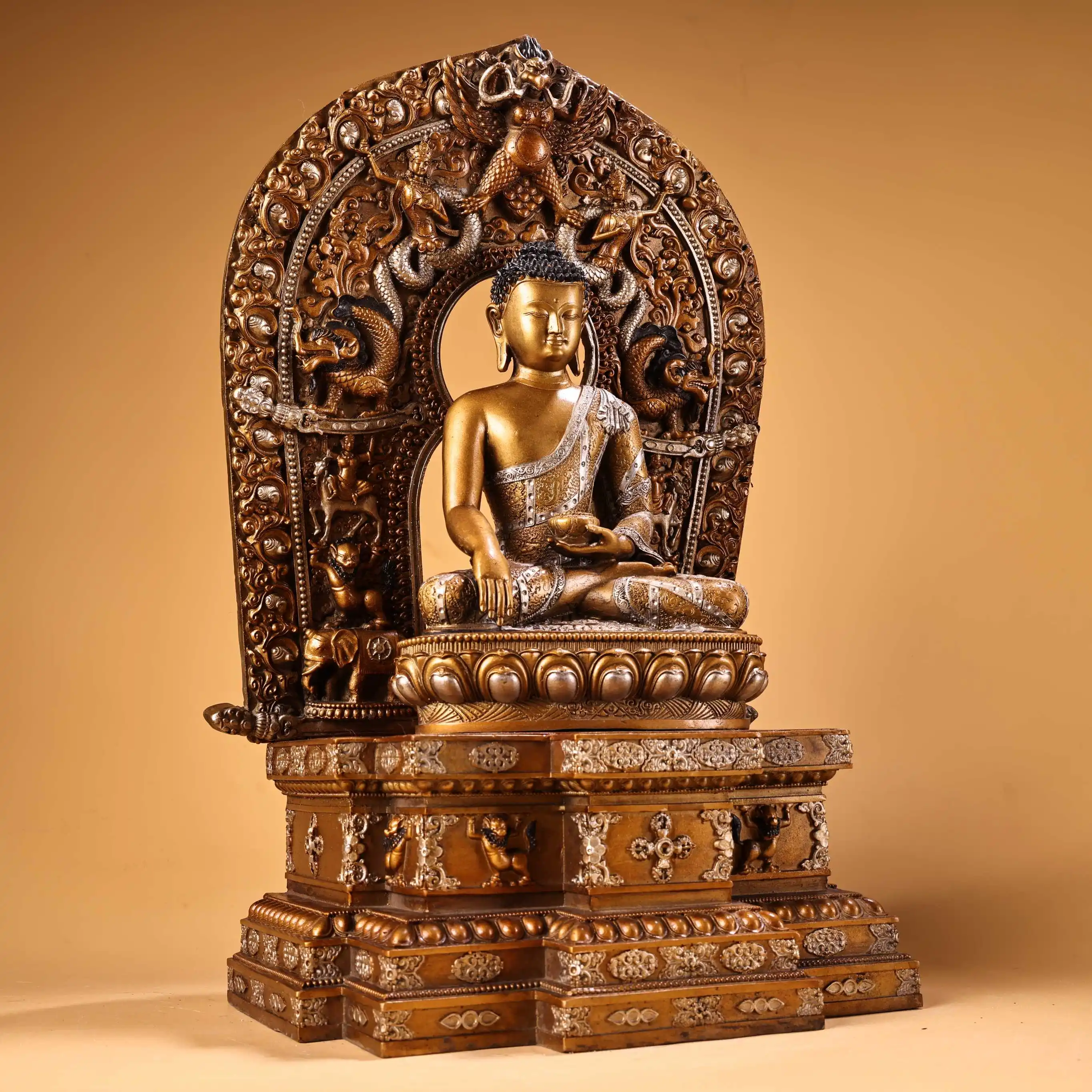 

Old Xizang Folk Collection Old Bronze Painted High Relief GARUDA Backlight Parinirvana Shakyamuni Buddha Buddhist Niche