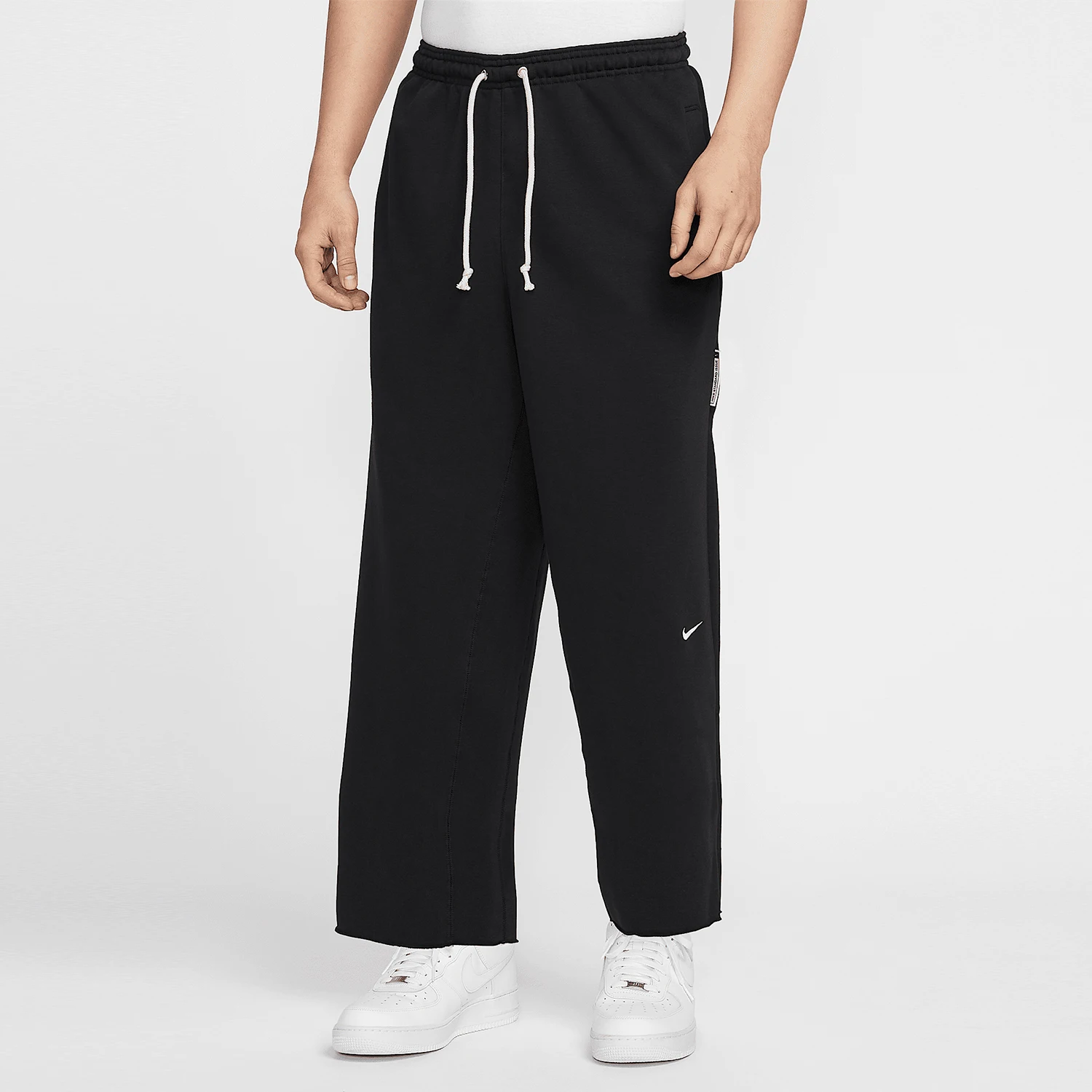 

Nike genuine Dri-FIT Men's Basketball Training Pants HQ7990-010