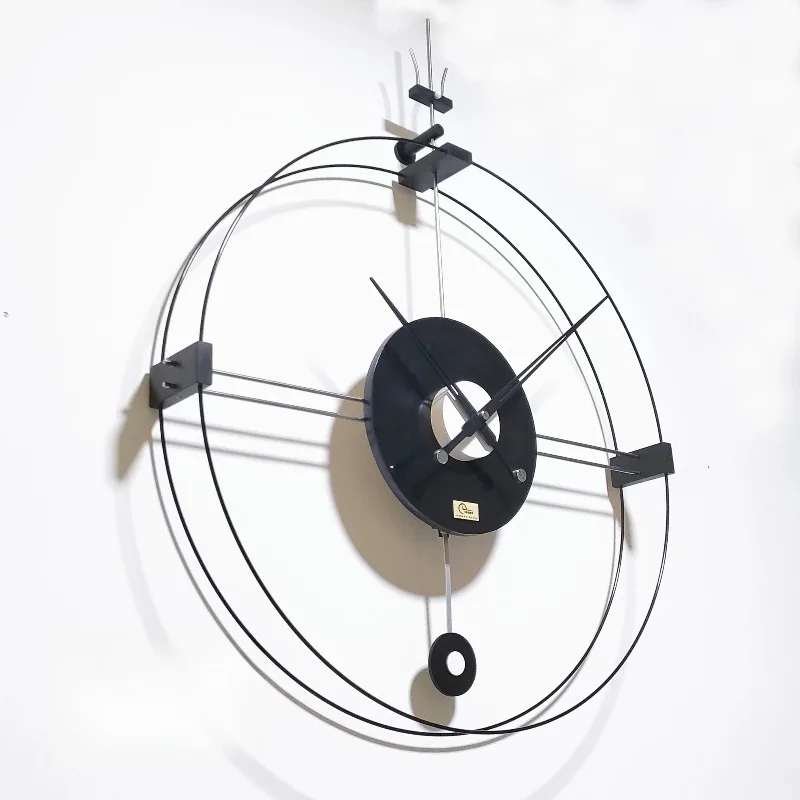 Solid Wood Wall Clock Nordic Creative Art Hanging Clock Spanish Minimalist Modern Luxury Wall Clocks Living Room Home Decoration