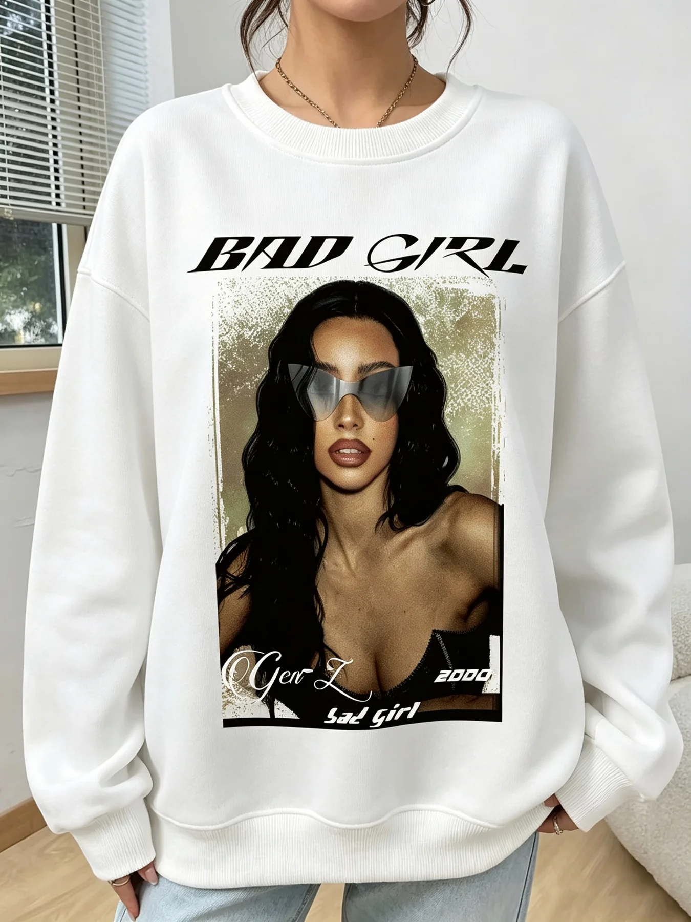 Women's round Neck Long Sleeve Hoodie Casual Comfortable Printed Top Figure & Letter Design