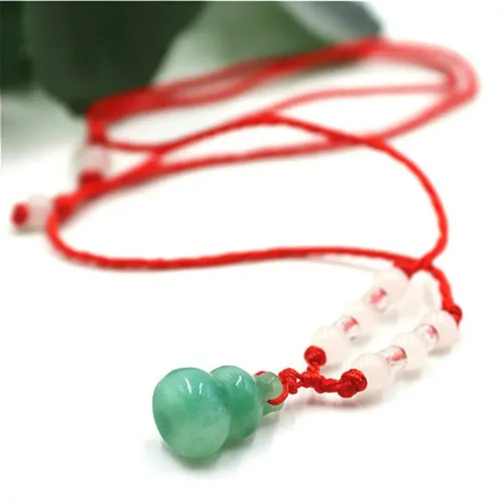 Real Jade Gourd Pendant Apple Necklace Natural Jewelry Carved Amulet Accessories Charm Gemstone Designer Vintage Gifts for Women