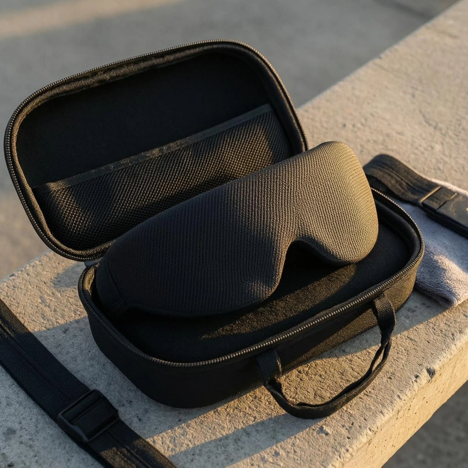 Replacement Face Pad Skin-Friendly Mesh Foam Sponge Face Pad FPV Eyewear Cushion Contoured Goggles Accessory Hollow Center view 4