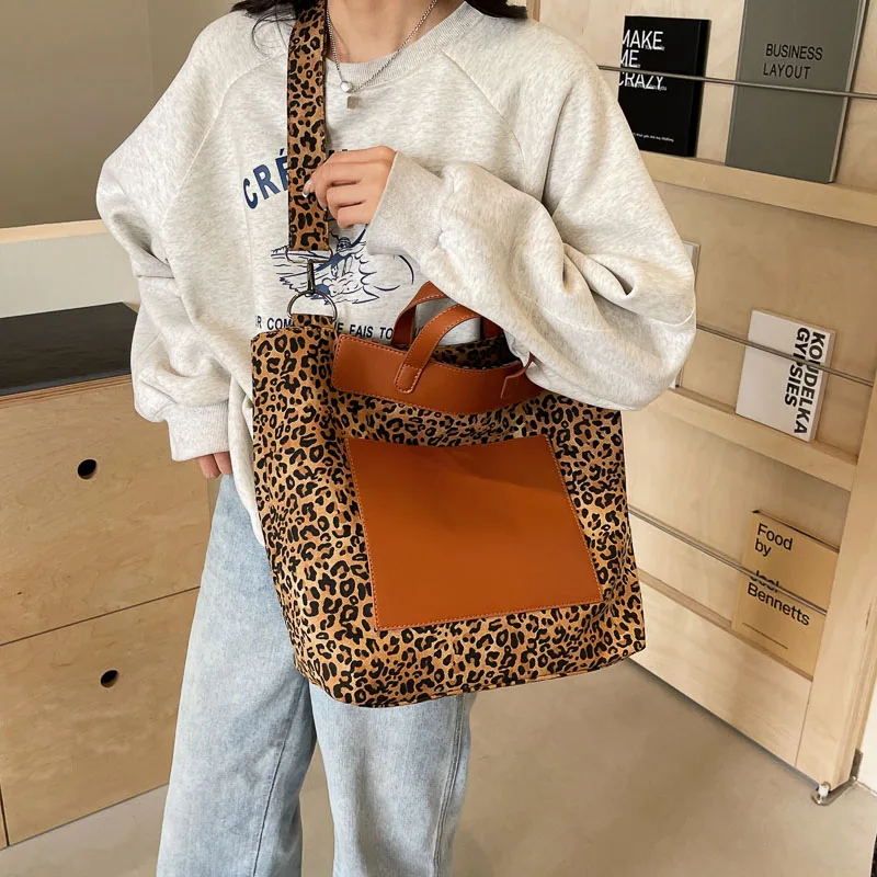 Fashion Leopard Women\'s Bag Big Female Handbags Totes Purse Large Bucket Bags Ladies Crossbody Shoulder Bag Canvas Designer Bags