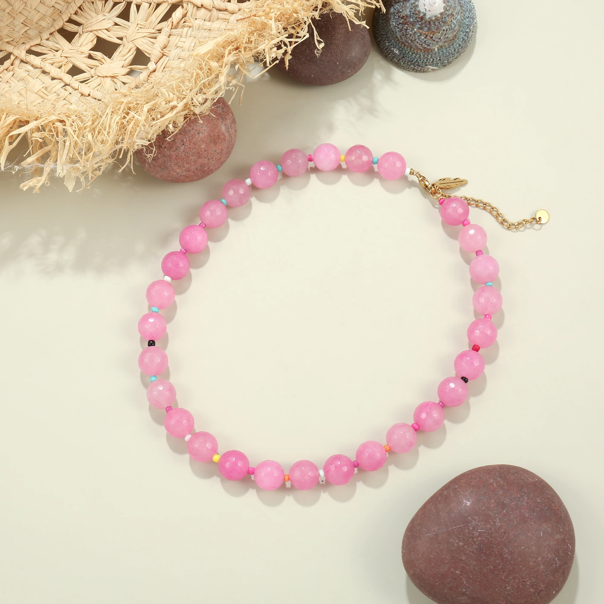 Badu rosa Perlen-Edelstein-Halskette für Frauen, Boho-Naturstein, runde Perlen, Halsband, Sommerurlaub, handgefertigter Schmuck, Geschenk