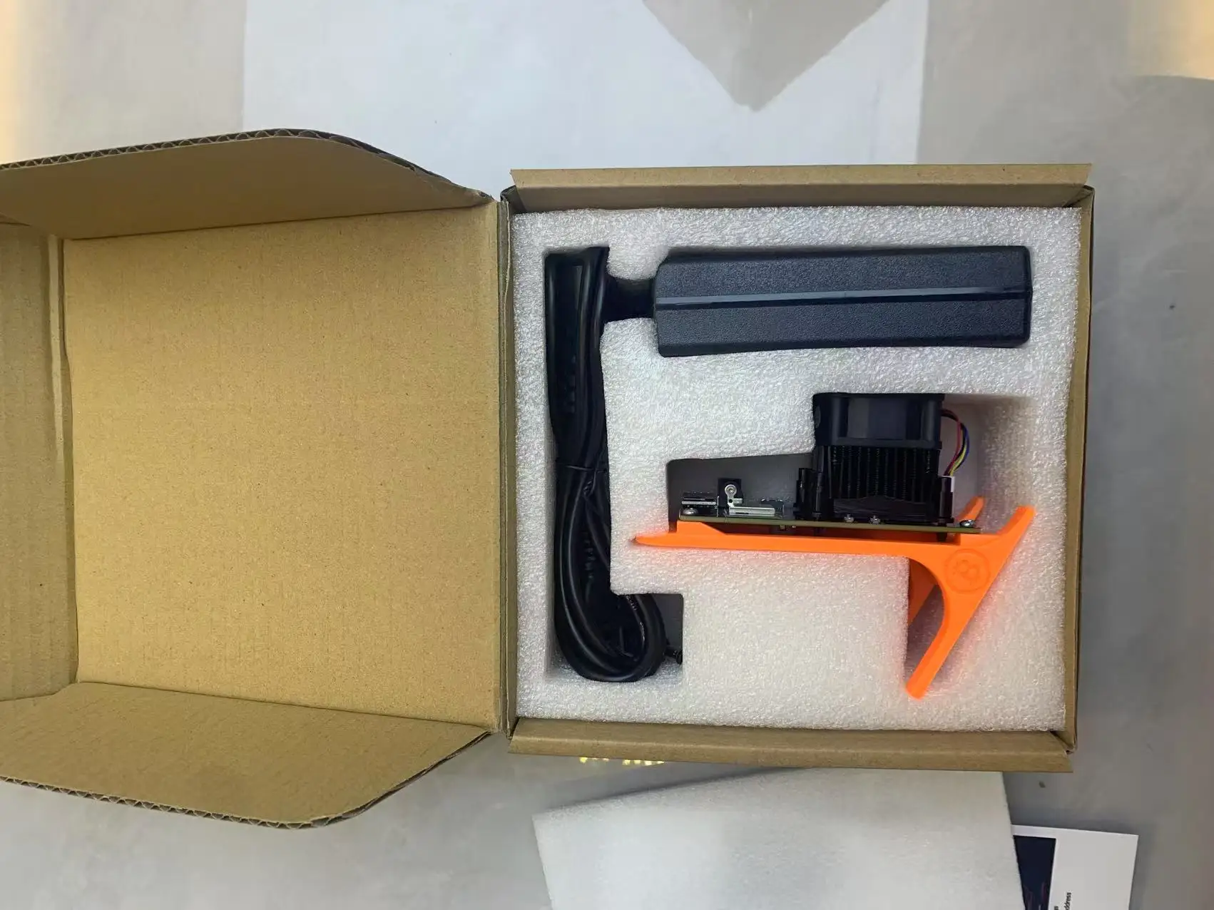 

Bitcoin-майнер Bitaxe Gamma 601 Solo — хешрейт 1,2TH/с, чип ASIC BM1370, эффективность 15 Вт/TH, поддержка Wi-Fi